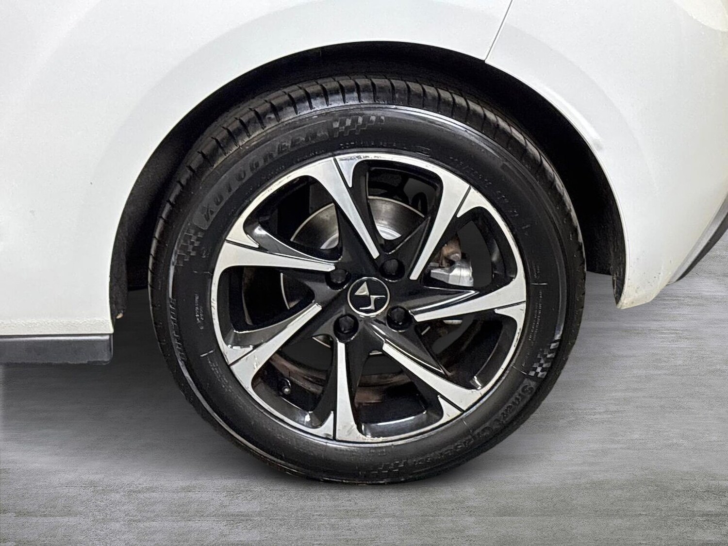 Used DS Automobiles DS 3 2016 for sale - 76769955: Photo 6