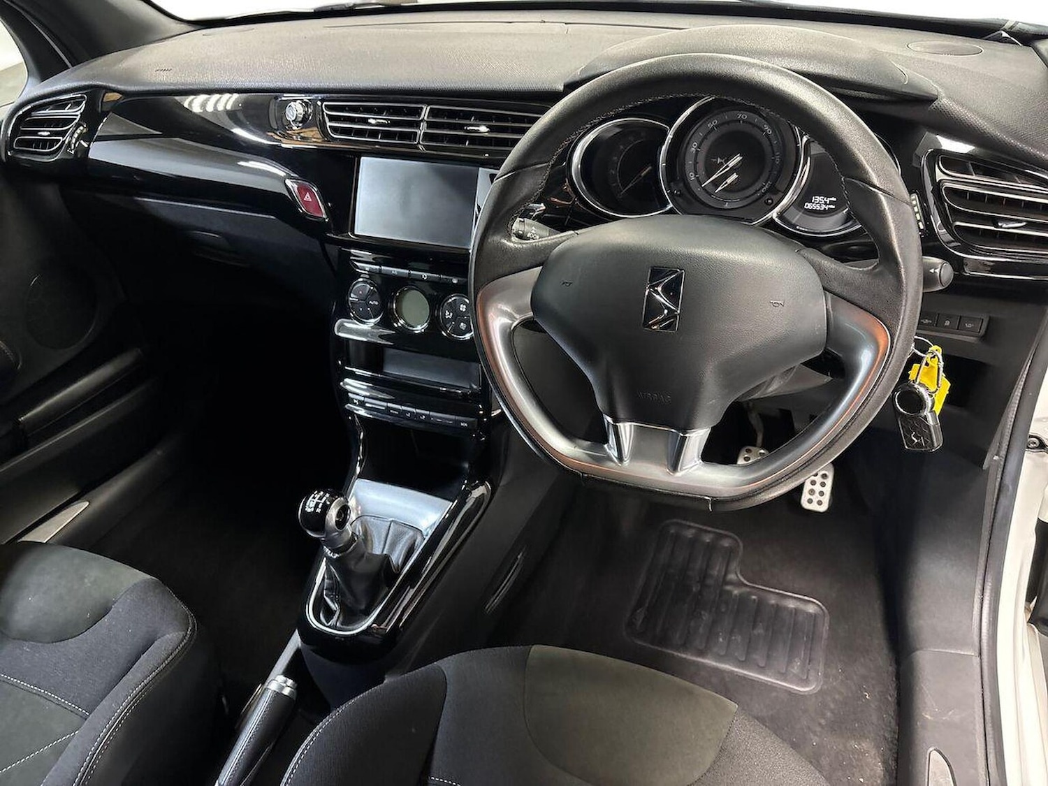 Used DS Automobiles DS 3 2016 for sale - 76769955: Photo 9