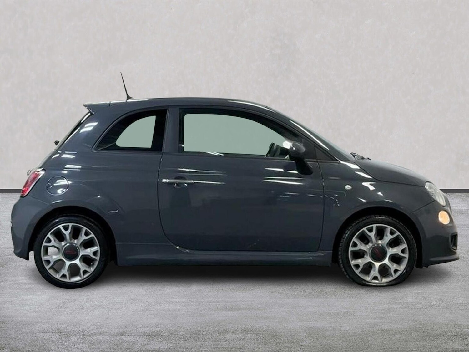 Used Fiat 500 2015 for sale - 76946997: Photo 3