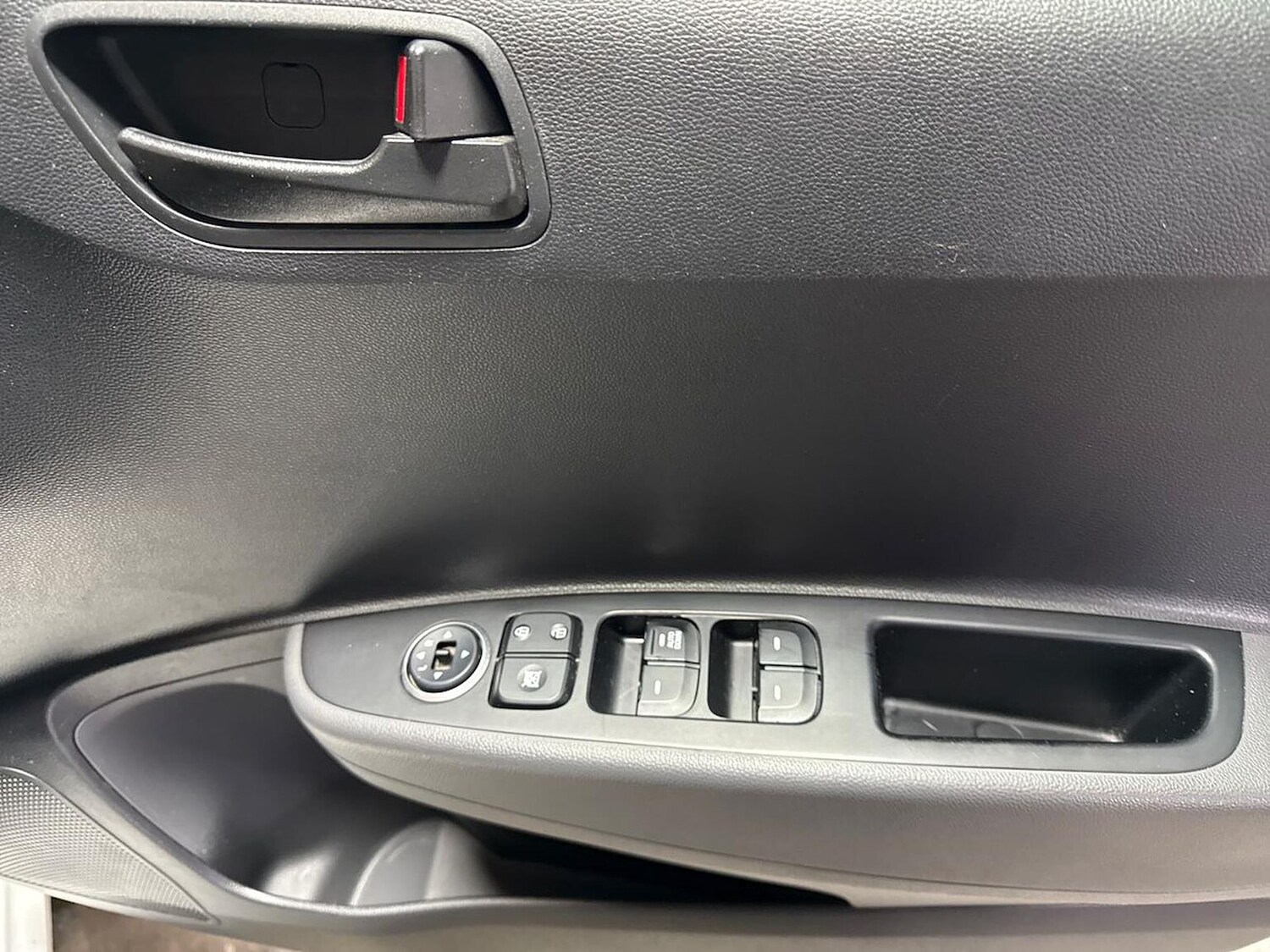 Used Hyundai i10 2016 for sale - 78192494: Photo 23