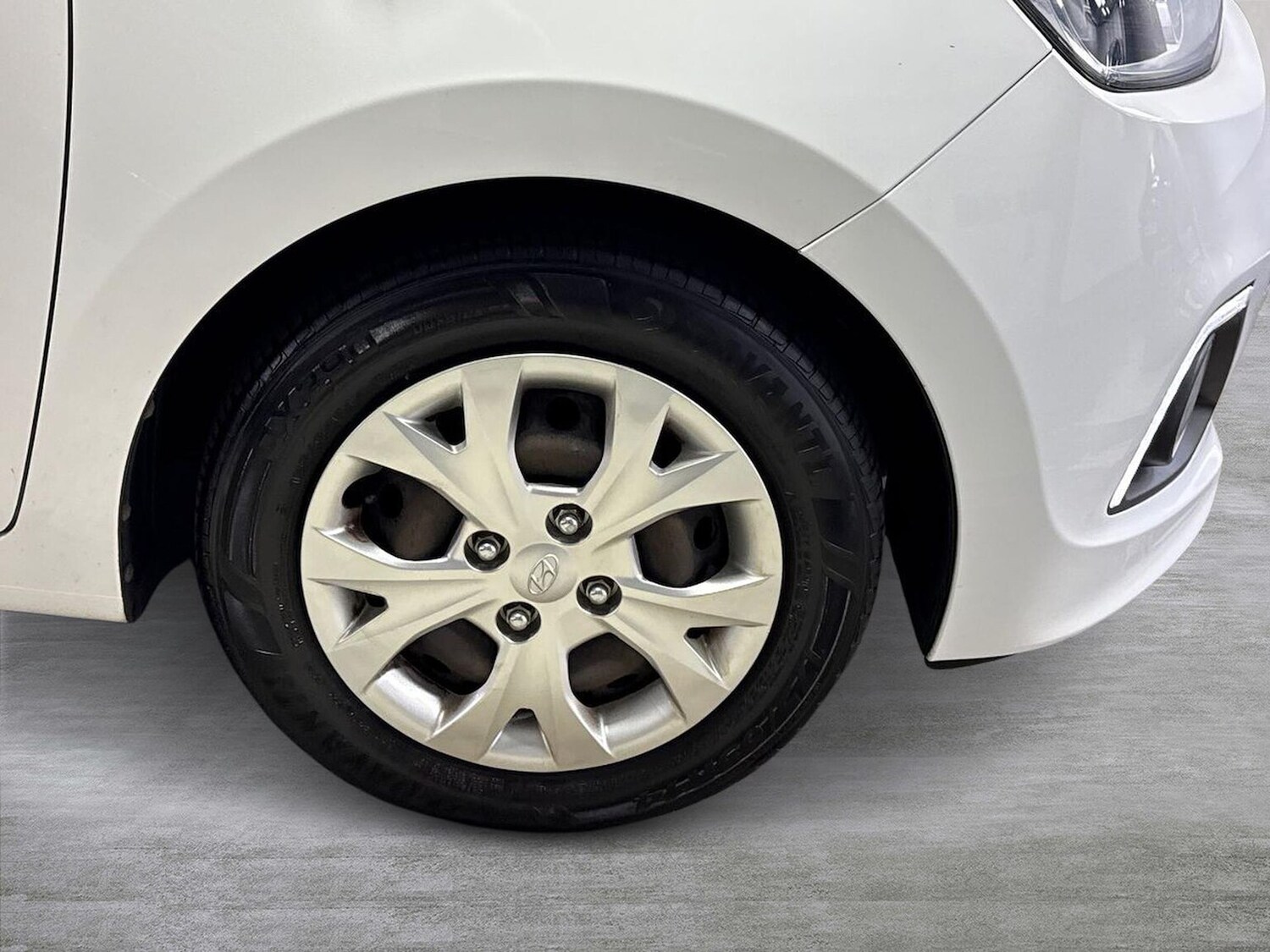 Used Hyundai i10 2016 for sale - 78192494: Photo 8