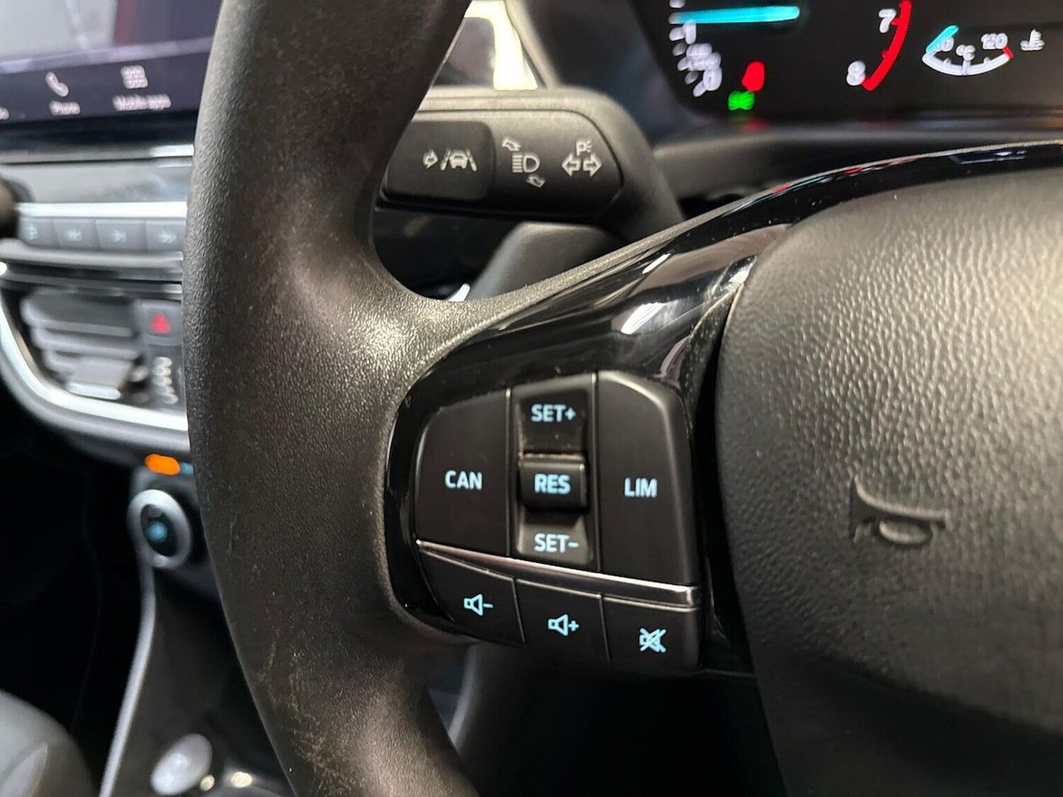 Used Ford Fiesta 2020 for sale - 75999584: Photo 24