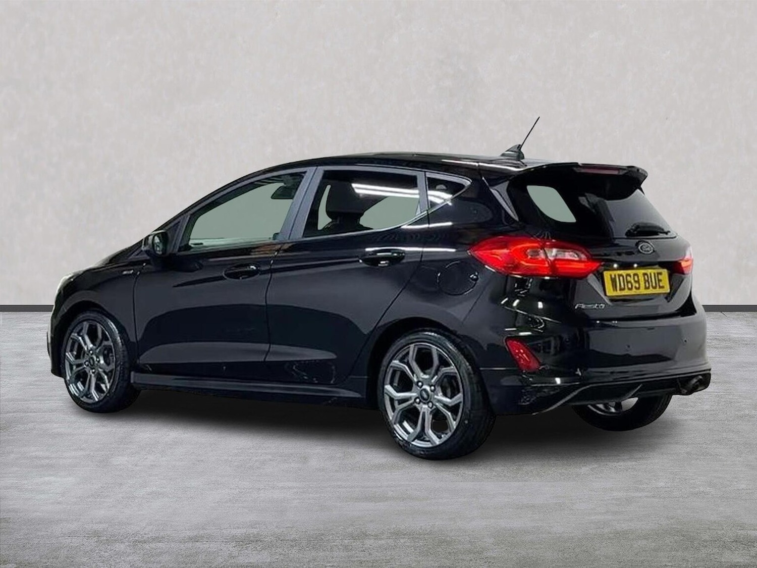 Used Ford Fiesta 2020 for sale - 76924602: Photo 2