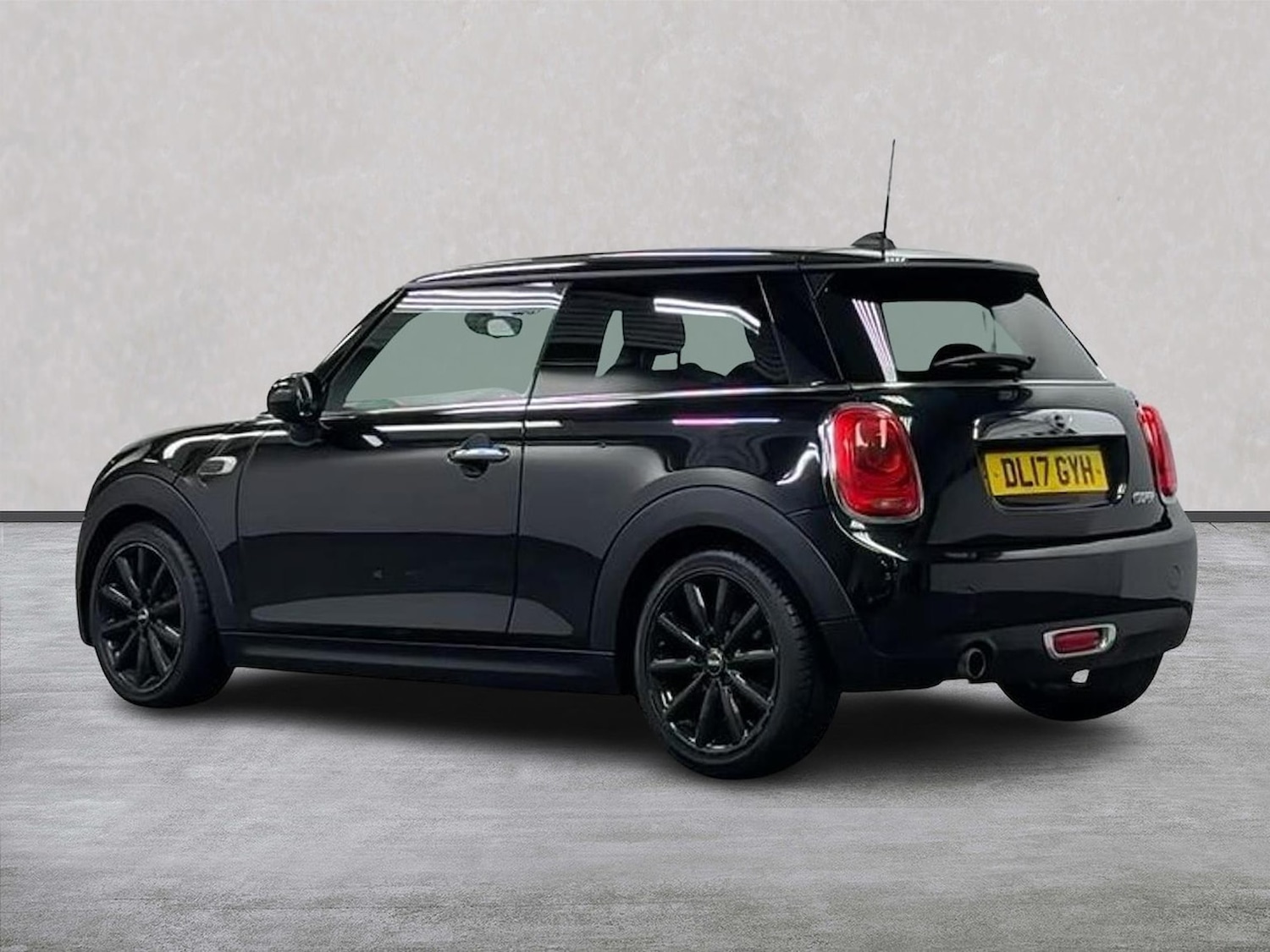 Used MINI Hatch 2017 for sale - 78192348: Photo 4