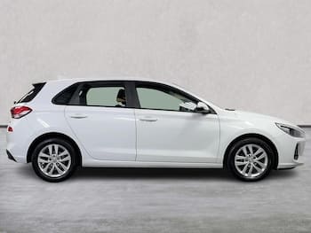 Used Hyundai i30 2017 for sale - 79687226: Photo