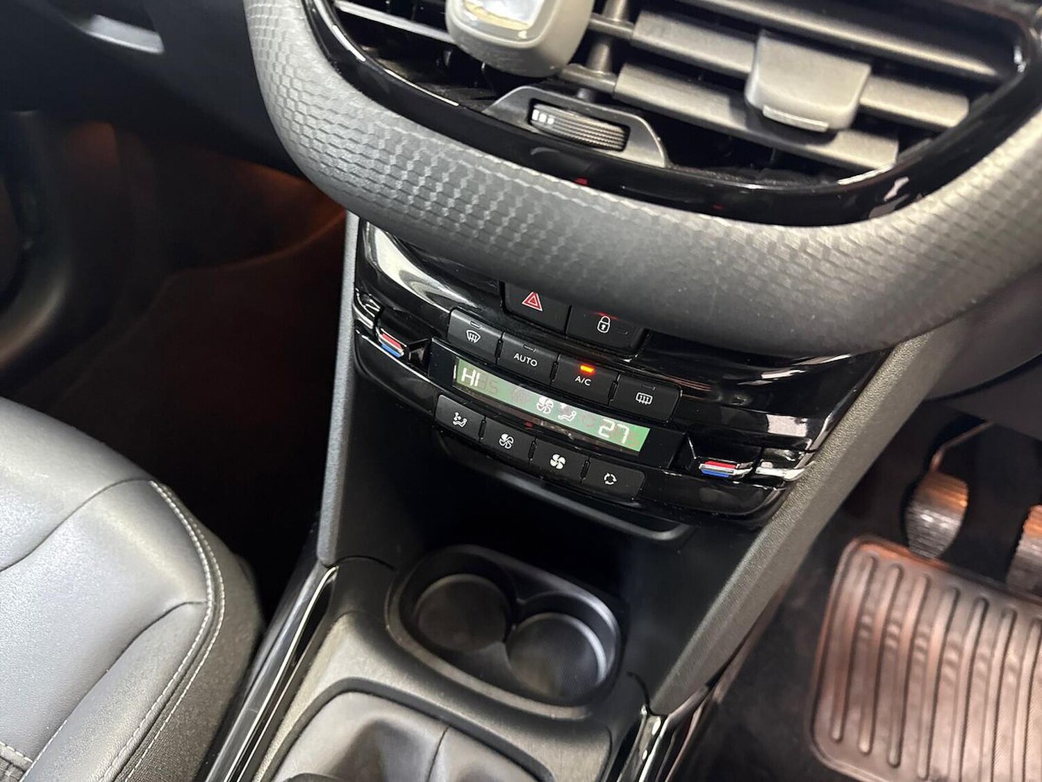 Used Peugeot 2008 2018 for sale - 77701368: Photo 12