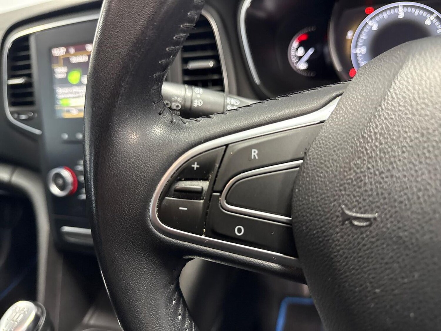 Used Renault Megane 2018 for sale - 76076442: Photo 24