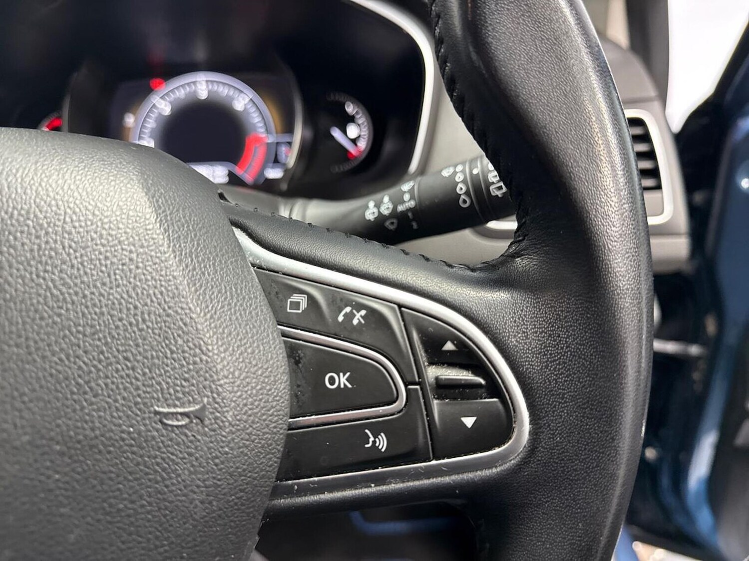 Used Renault Megane 2018 for sale - 76076442: Photo 25