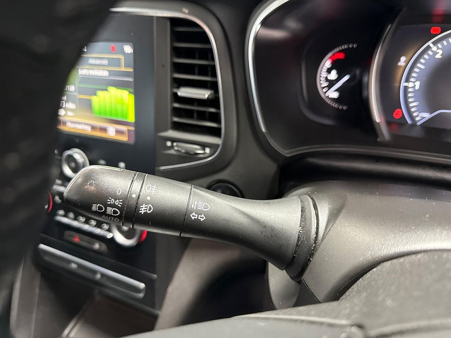 Used Renault Megane 2018 for sale - 76076442: Photo 26