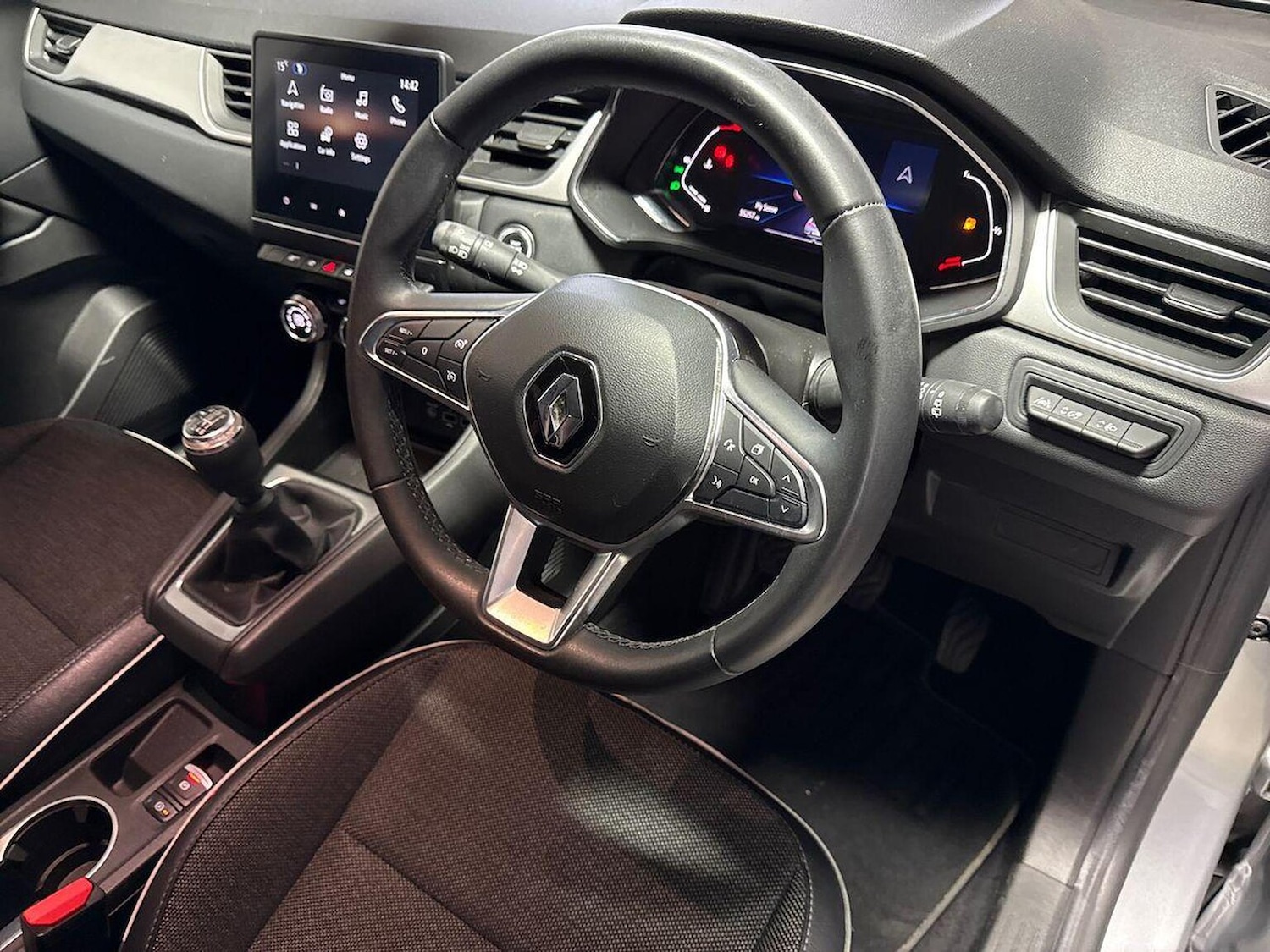 Used Renault Captur 2022 for sale - 77555299: Photo 15