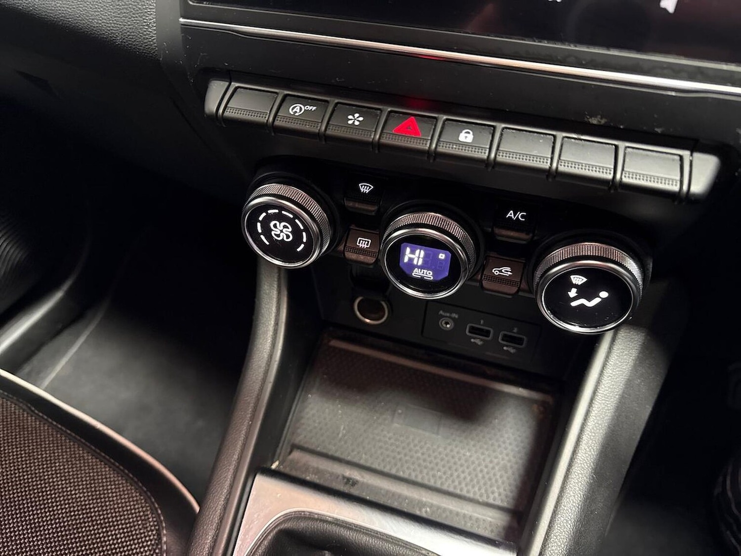 Used Renault Captur 2022 for sale - 77555299: Photo 22