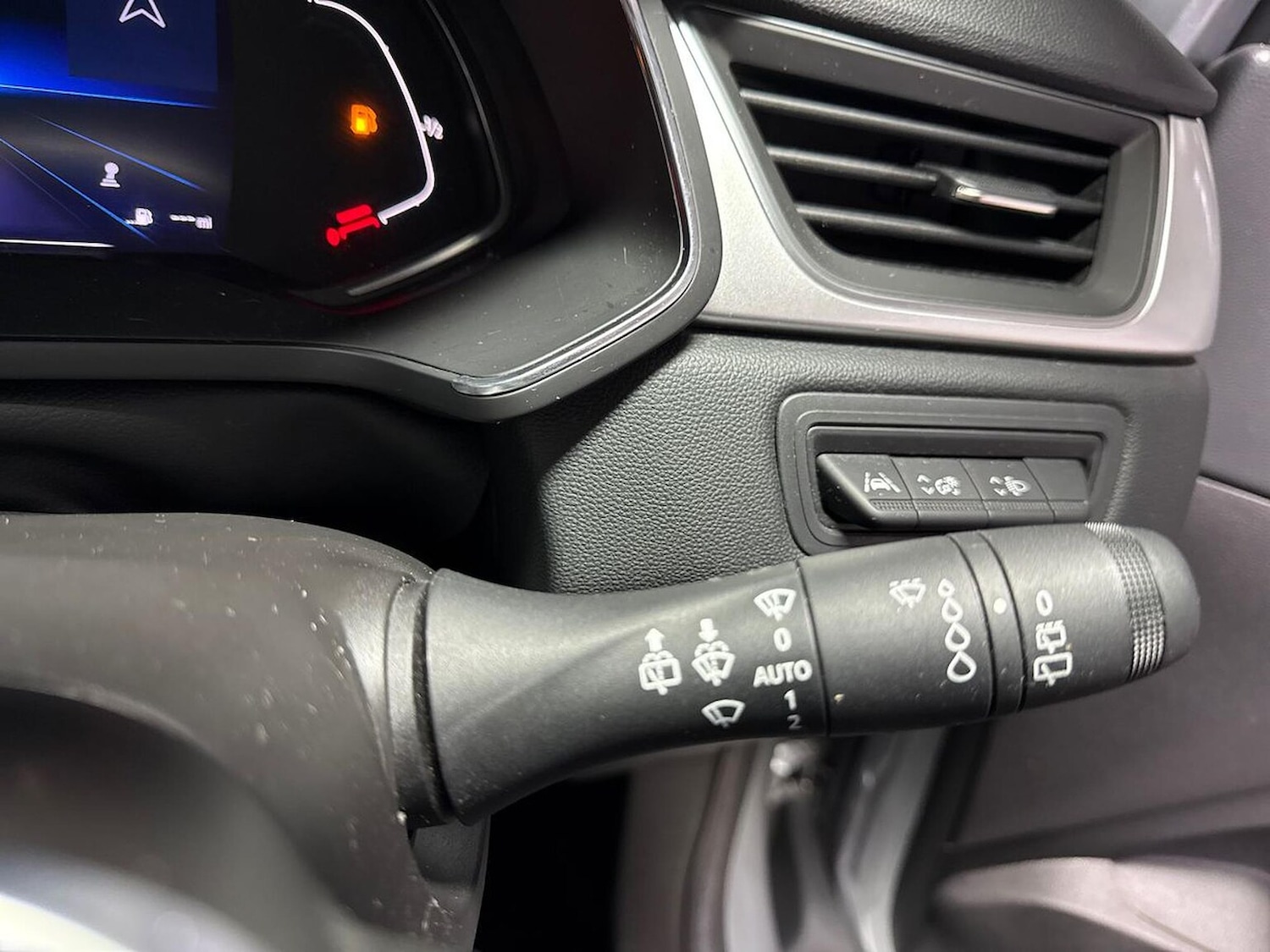 Used Renault Captur 2022 for sale - 77555299: Photo 26