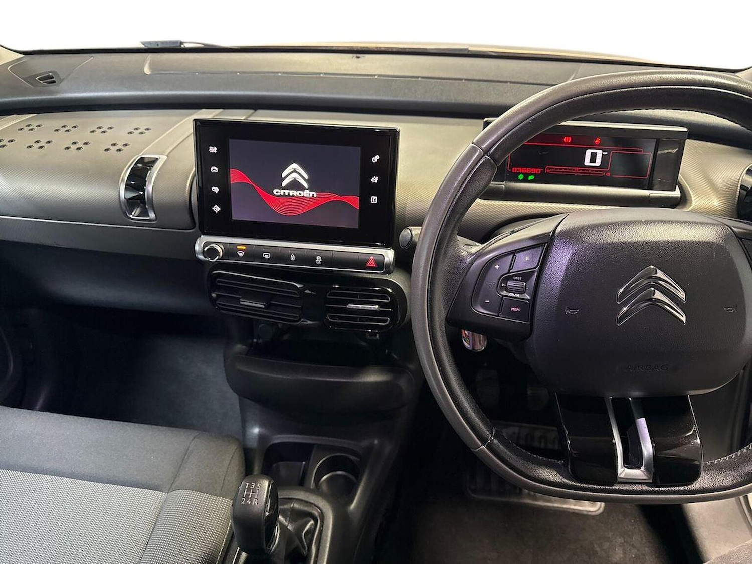 Used Citroen C4 Cactus 2017 for sale - 77077966: Photo 8