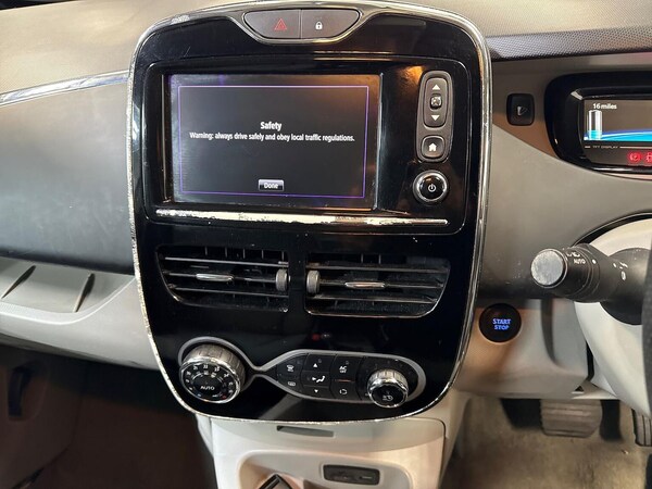 Used Renault Zoe 2015 for sale - 76275153: Photo 11