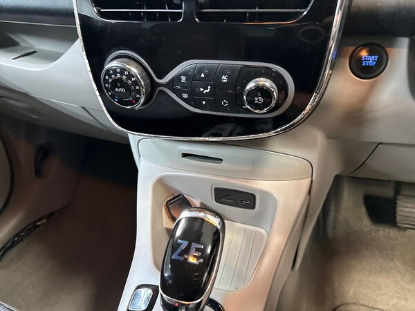 Used Renault Zoe 2015 for sale - 76275153: Photo 12