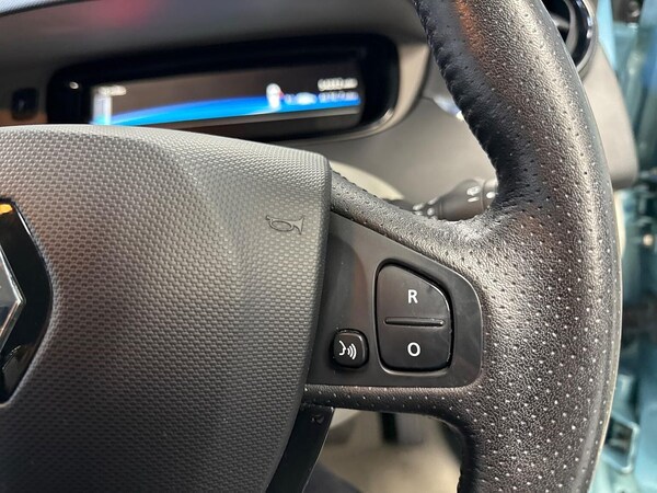 Used Renault Zoe 2015 for sale - 76275153: Photo 25