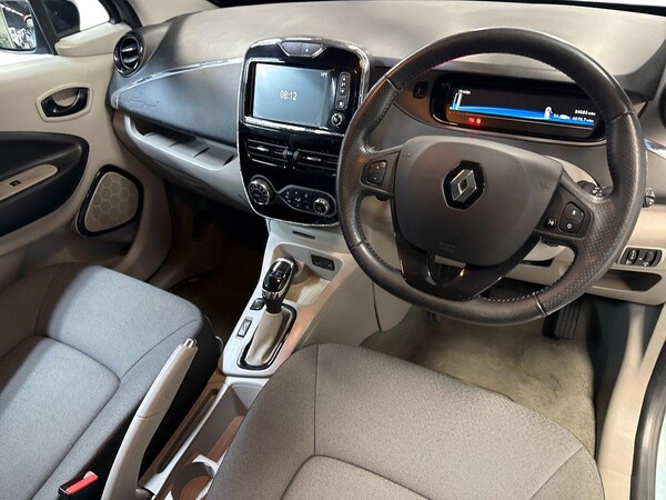 Used Renault Zoe 2015 for sale - 76275153: Photo 9