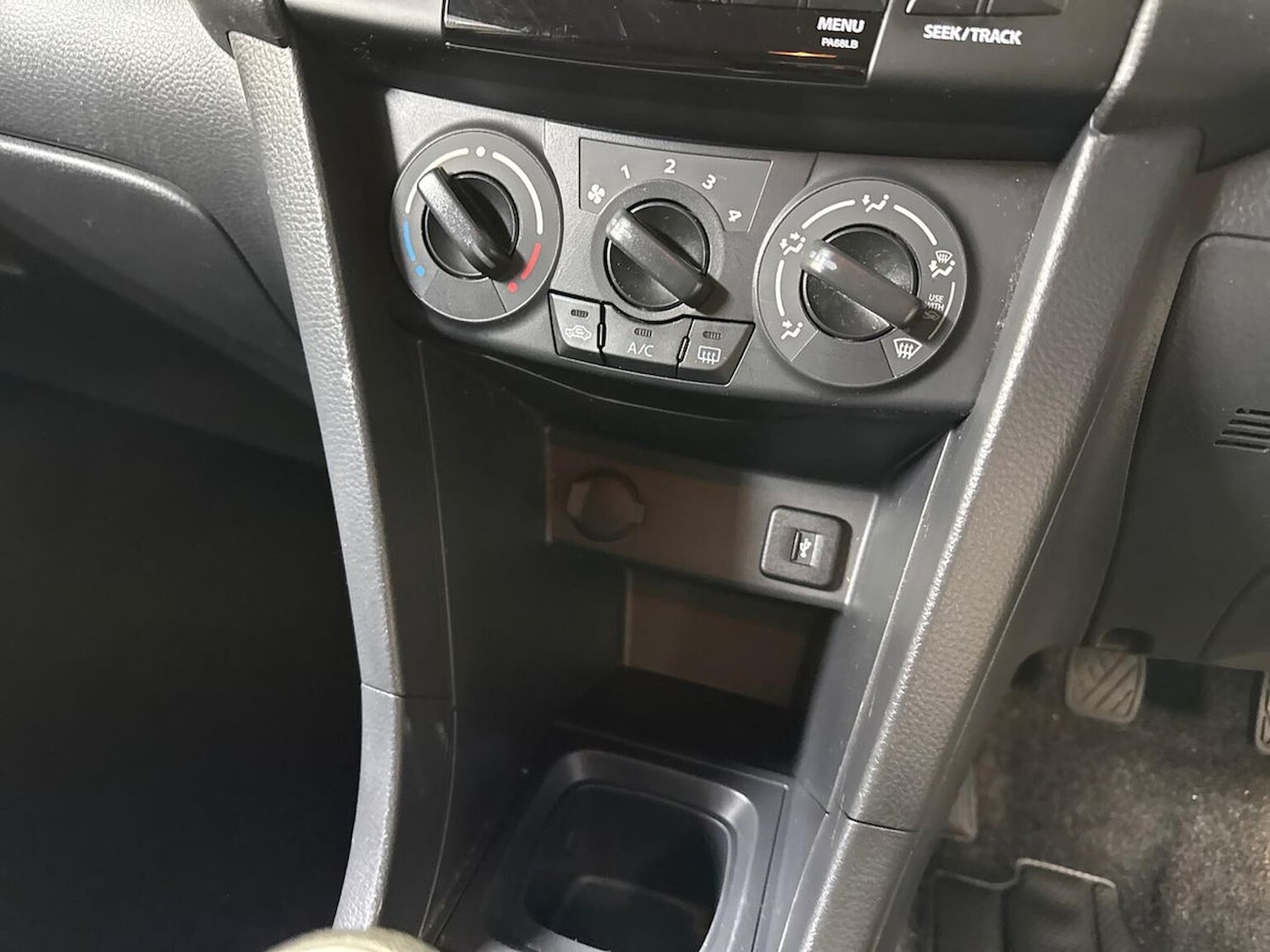 Used Suzuki Swift 2013 for sale - 78211151: Photo 14