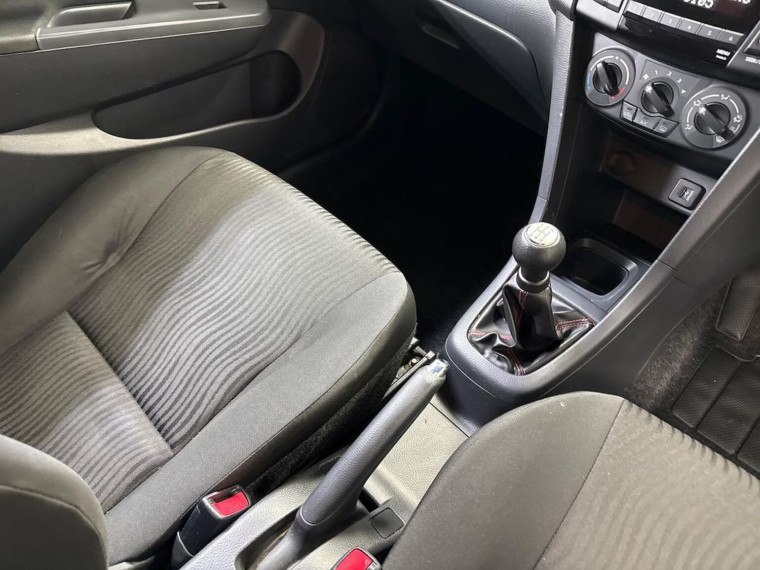 Used Suzuki Swift 2013 for sale - 78211151: Photo 15