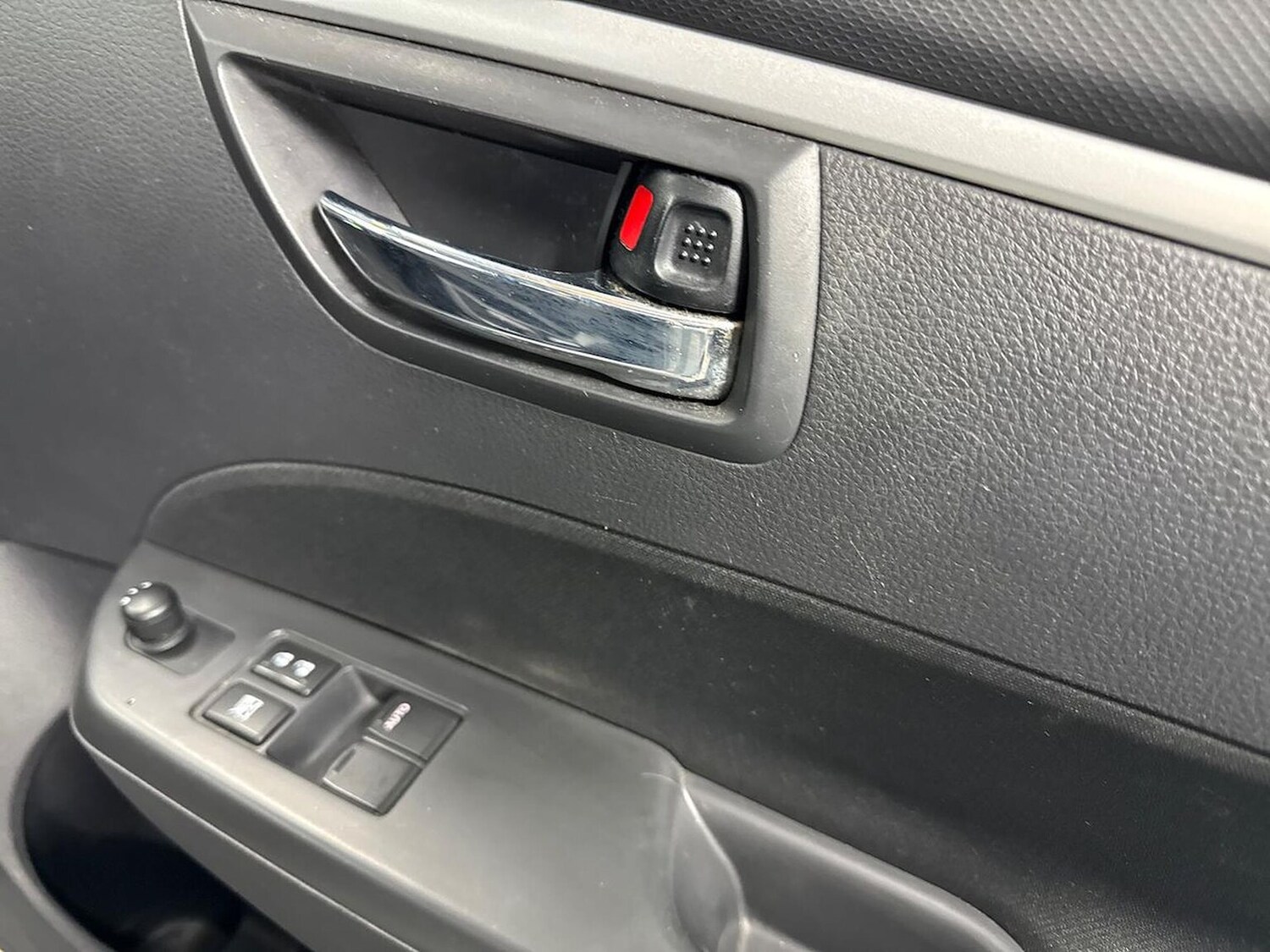 Used Suzuki Swift 2013 for sale - 78211151: Photo 23