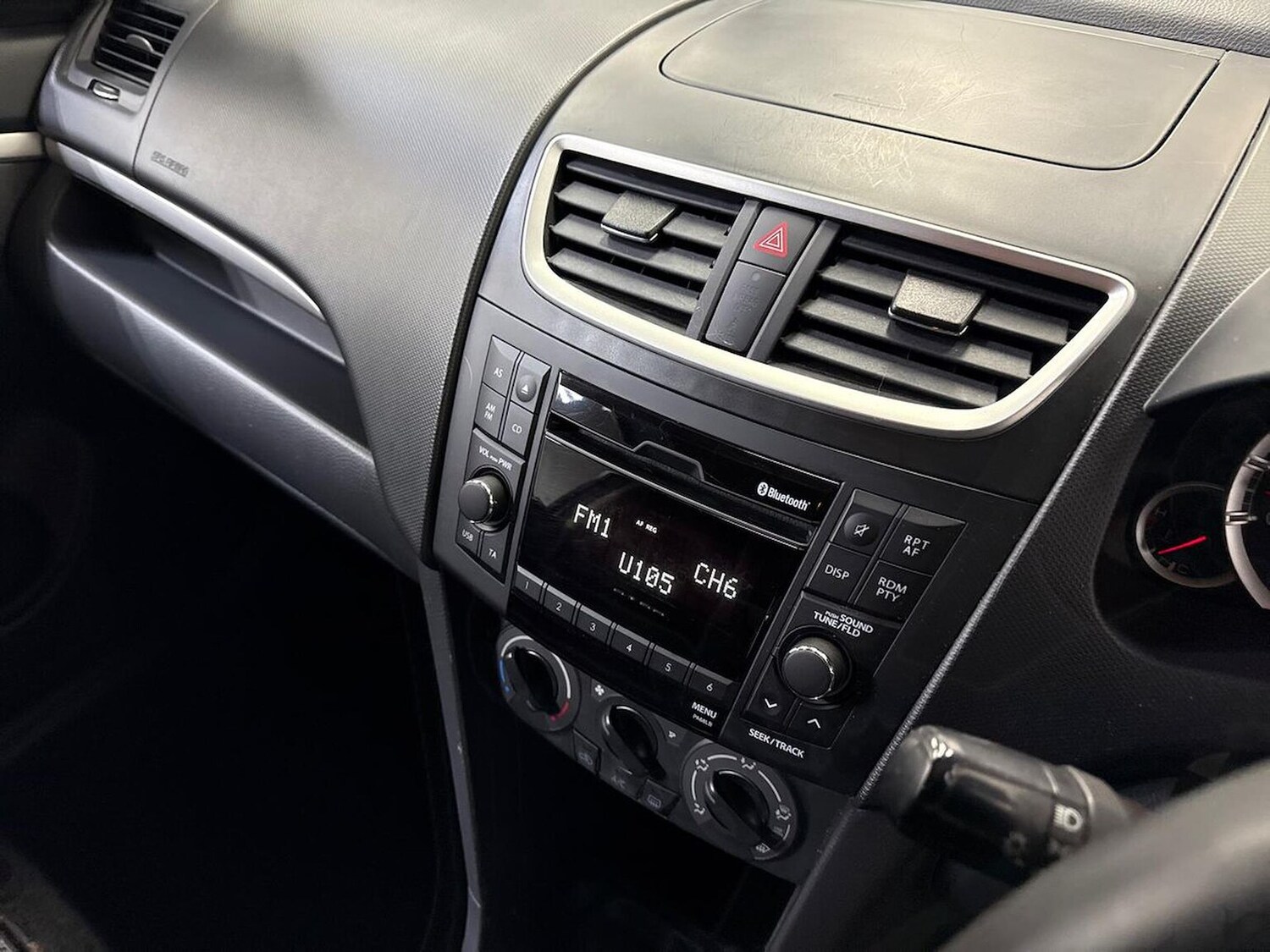 Used Suzuki Swift 2013 for sale - 78211151: Photo 25