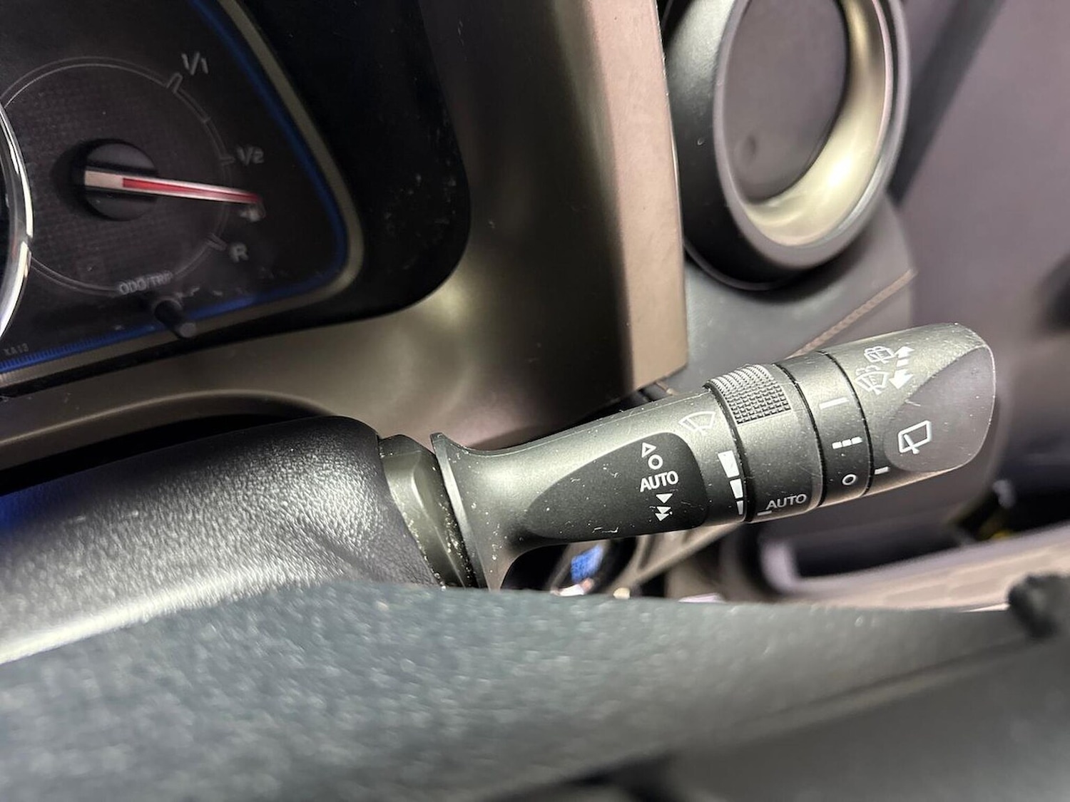 Used Toyota RAV4 2013 for sale - 78192455: Photo 28