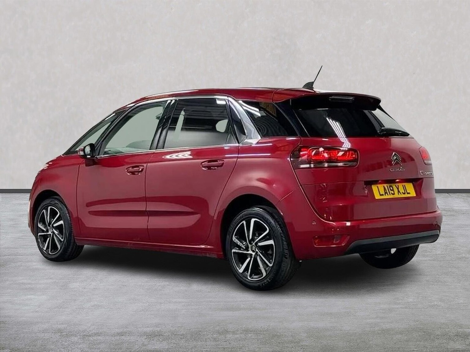 Used Citroen C4 2019 for sale - 77901622: Photo 2
