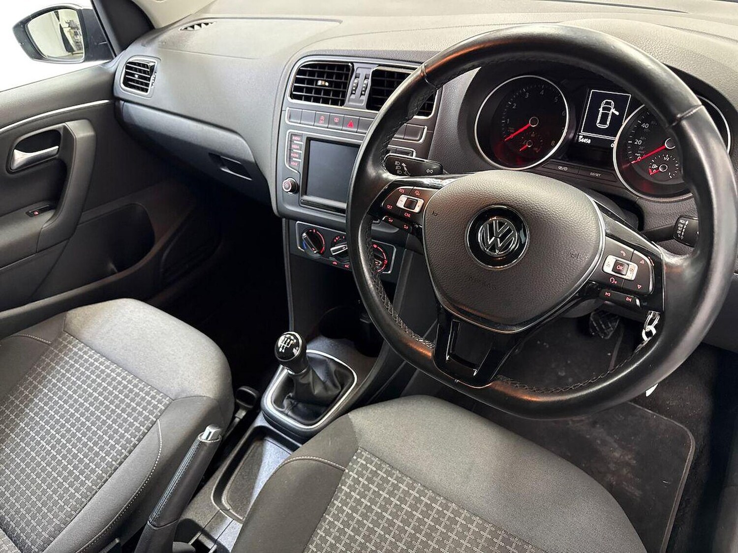 Used Volkswagen Polo 2016 for sale - 78192577: Photo 11