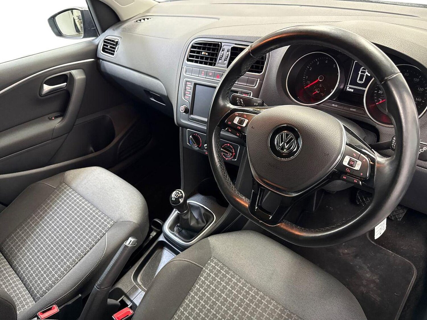 Used Volkswagen Polo 2016 for sale - 78192577: Photo 17