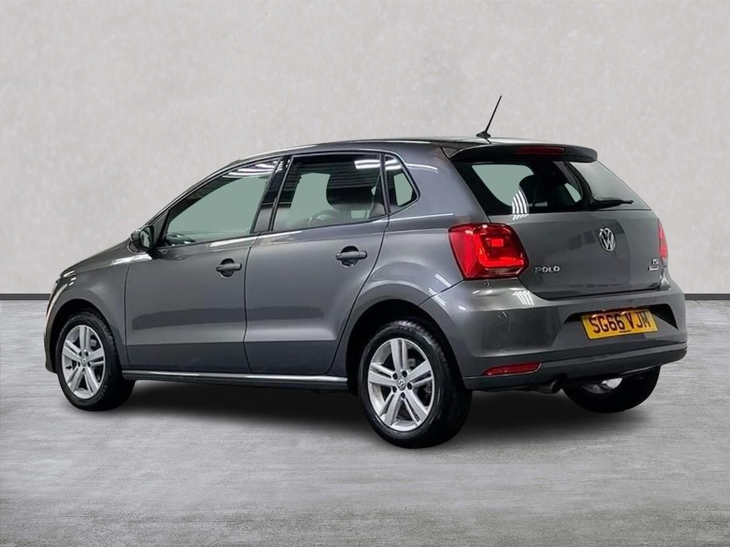 Used Volkswagen Polo 2016 for sale - 78192577: Photo 4