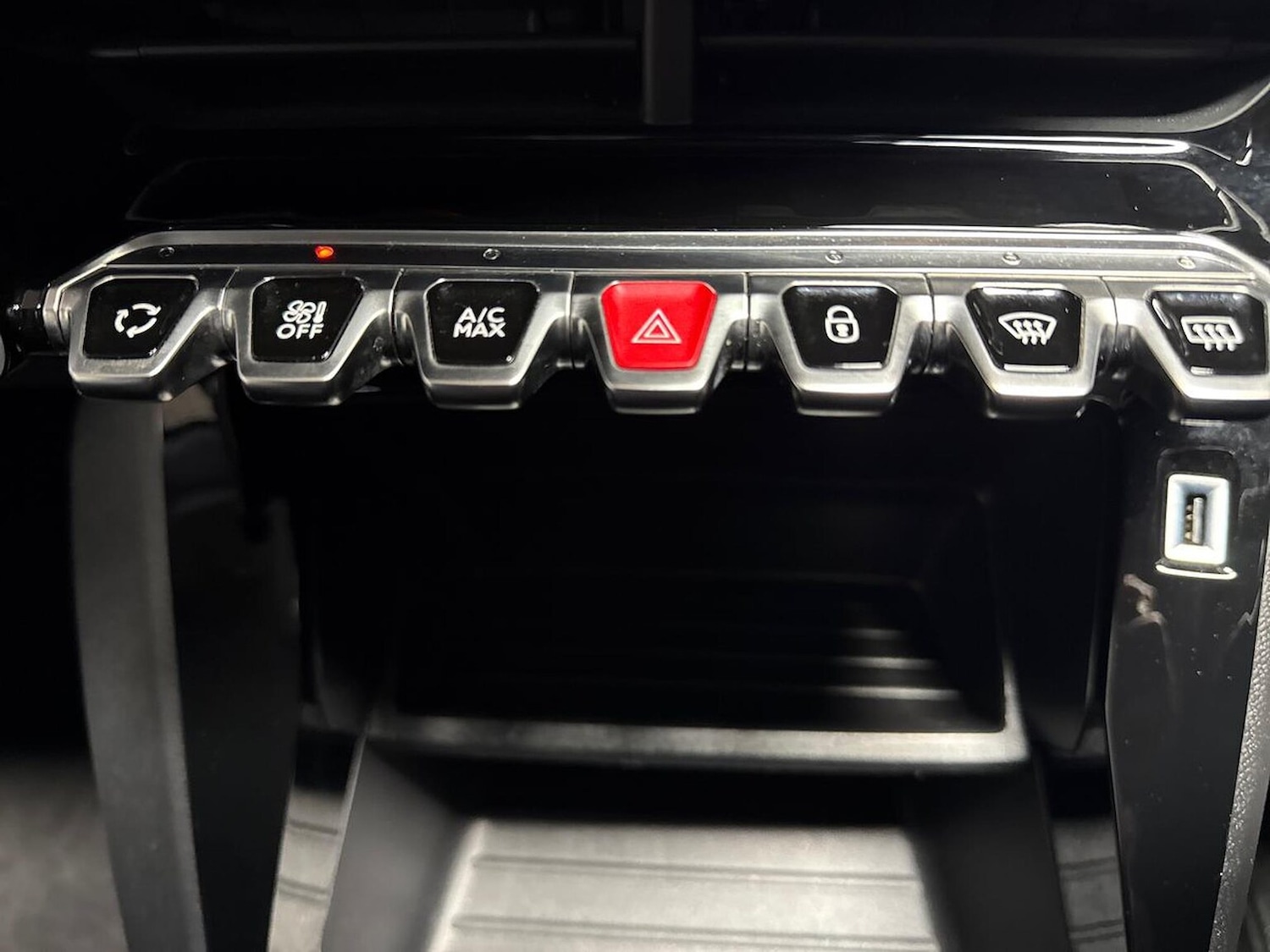 Used Peugeot 208 2022 for sale - 77555301: Photo 22