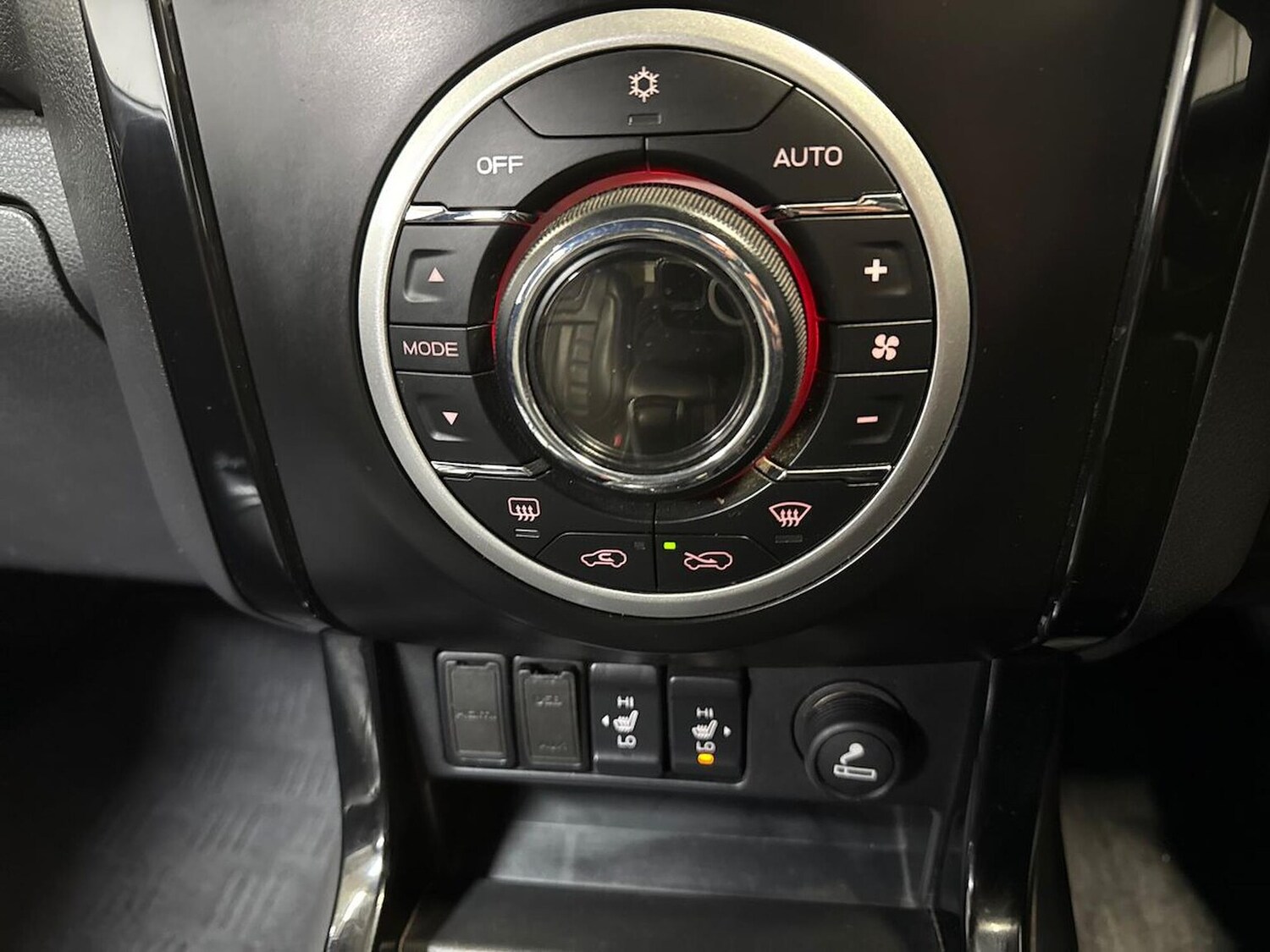 Used Isuzu D-Max 2020 for sale - 77489215: Photo 23