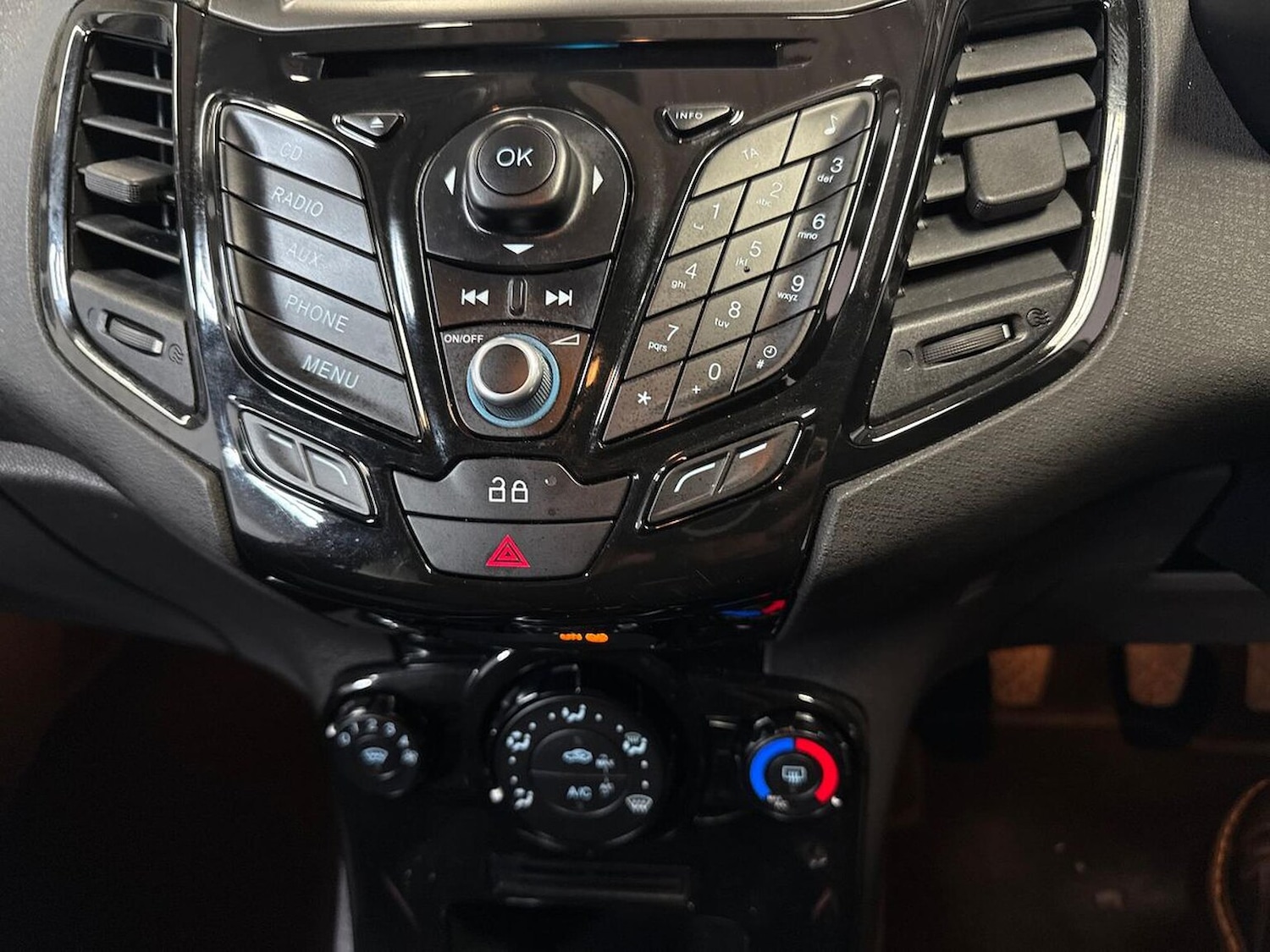 Used Ford Fiesta 2014 for sale - 77572925: Photo 12