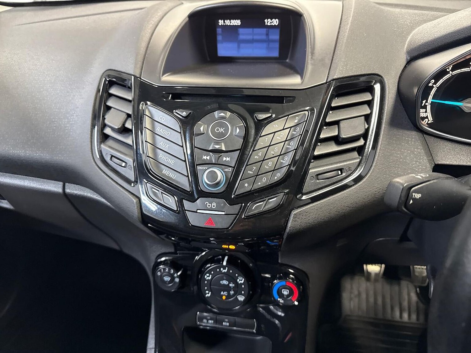 Used Ford Fiesta 2015 for sale - 76426733: Photo 11