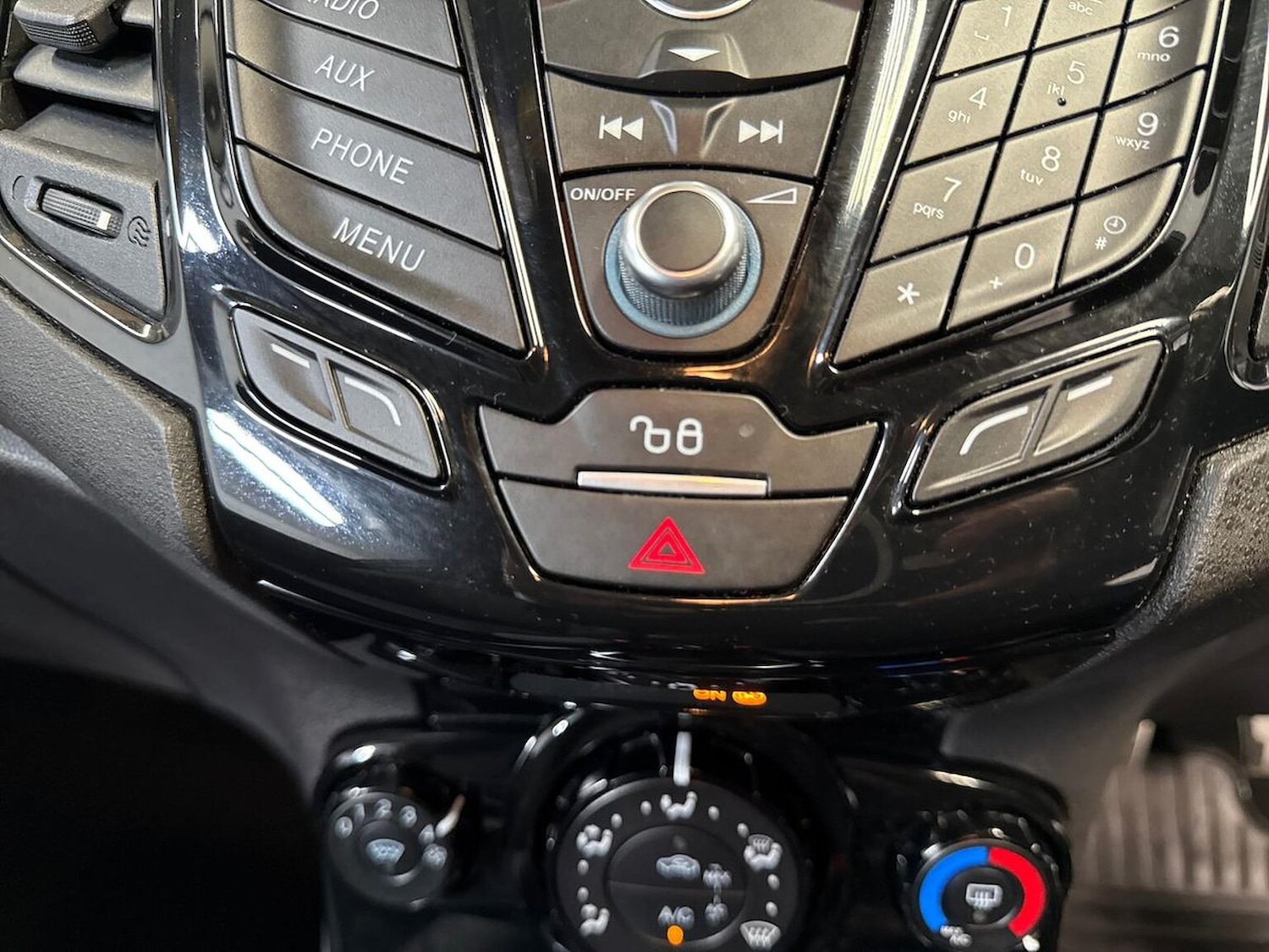 Used Ford Fiesta 2015 for sale - 76426733: Photo 22