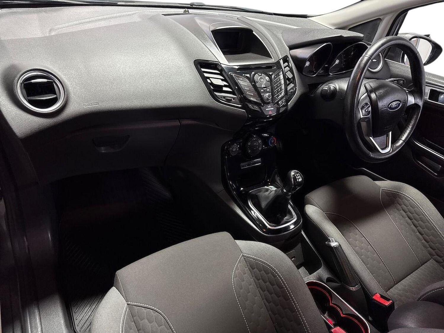 Used Ford Fiesta 2015 for sale - 76426733: Photo 7