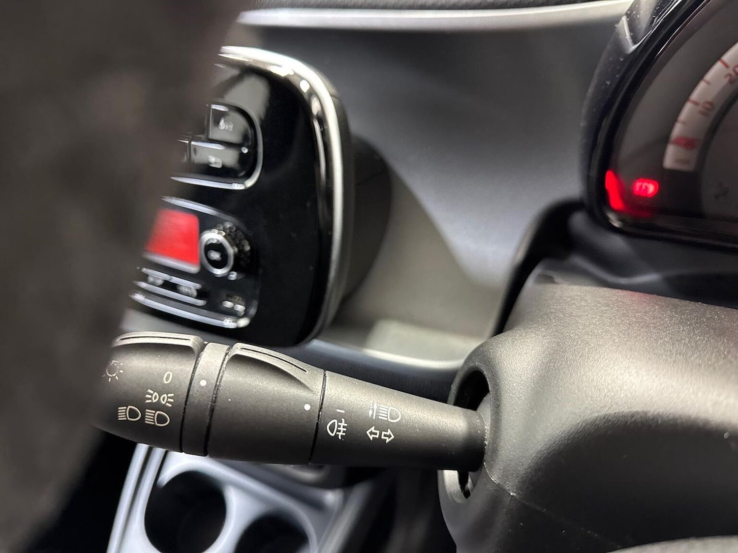 Used smart fortwo 2016 for sale - 77901617: Photo 28