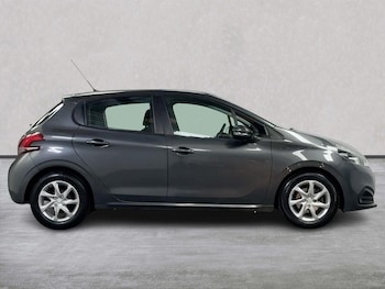 Used Peugeot 208 2016 for sale - 78992516: Photo