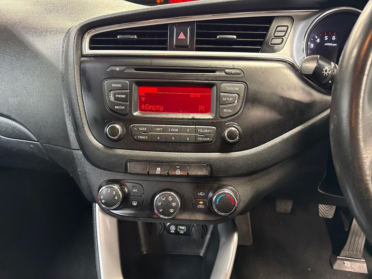 Used Kia Ceed 2016 for sale - 76392453: Photo 23