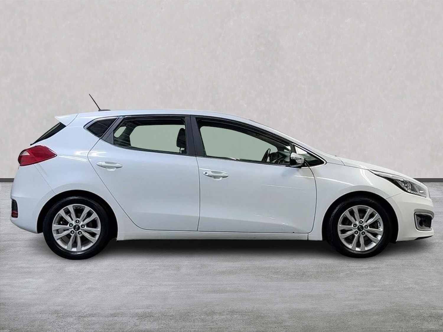 Used Kia Ceed 2016 for sale - 76392453: Photo 3