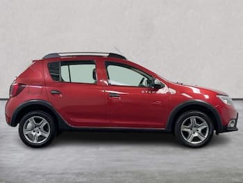 Used Dacia Sandero Stepway 2017 for sale - 79616528: Photo