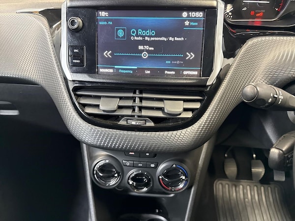 Used Peugeot 208 2018 for sale - 76171517: Photo 11