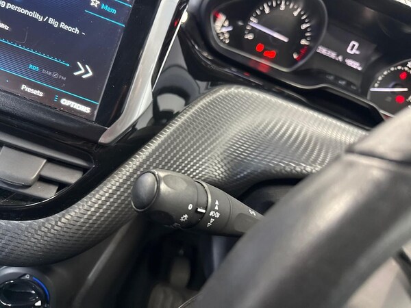 Used Peugeot 208 2018 for sale - 76171517: Photo 26