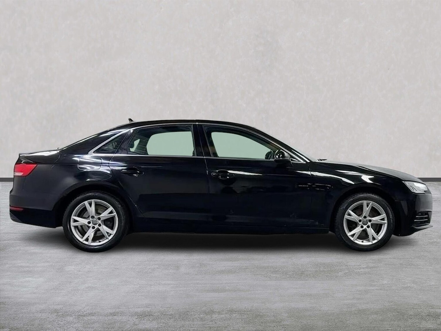 Used Audi A4 2016 for sale - 78192358: Photo 5