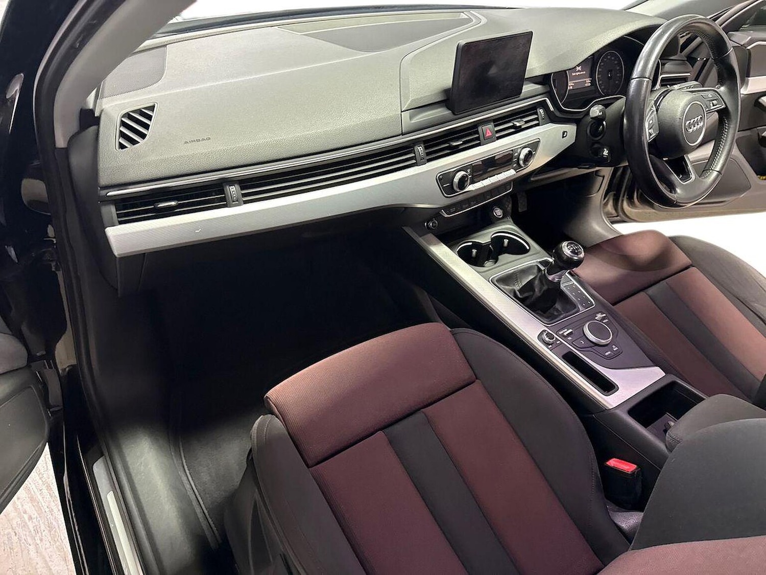 Used Audi A4 2016 for sale - 78192358: Photo 9