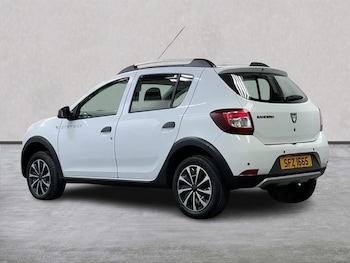 Used Dacia Sandero Stepway 2014 for sale - 78229209: Photo