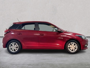 Used Hyundai i20 2017 for sale - 78997905: Photo