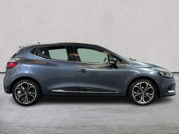 Used Renault Clio 2018 for sale - 79355710: Photo