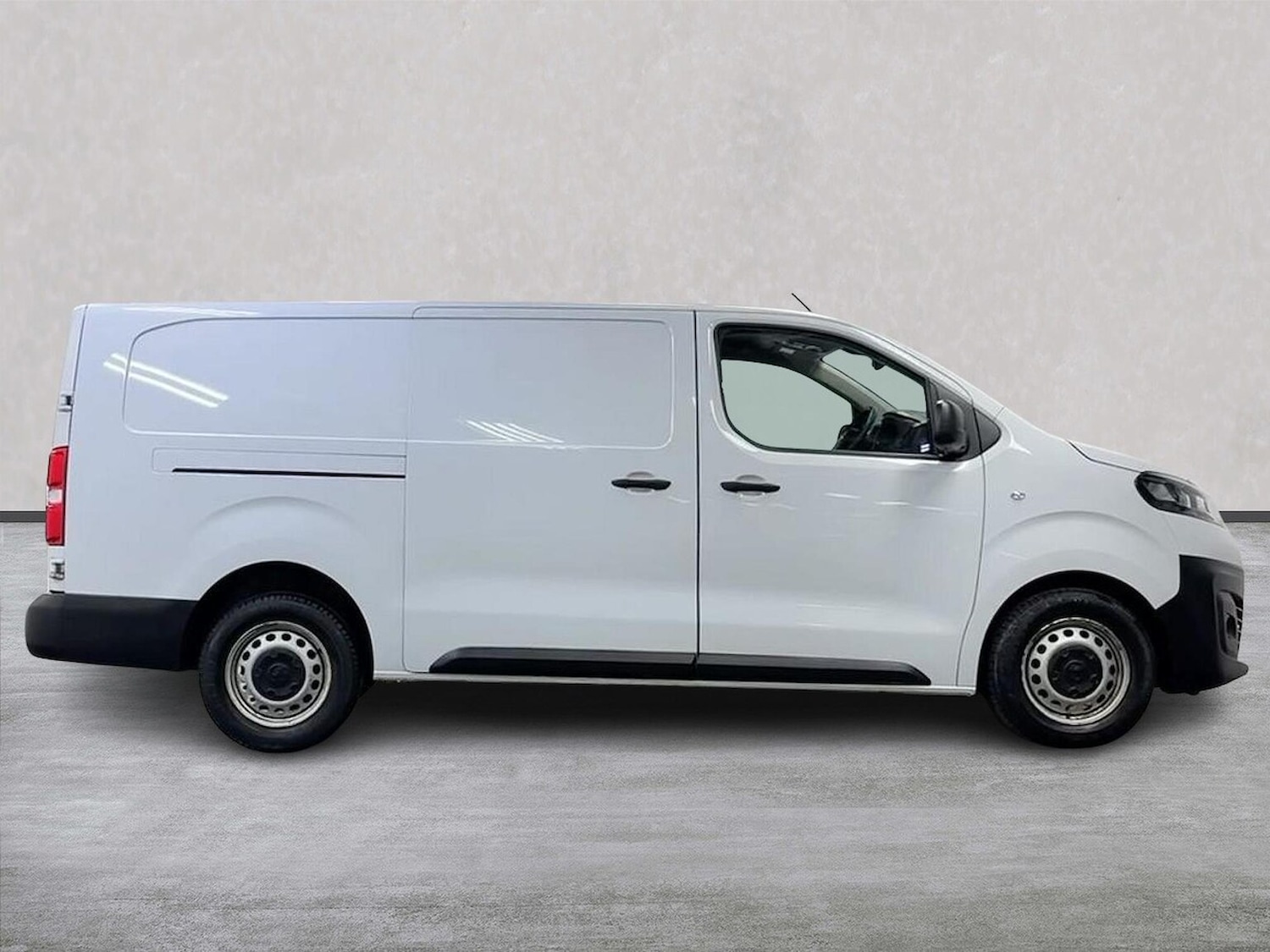 Used Vauxhall Vivaro 2023 for sale - 77635507: Photo 3