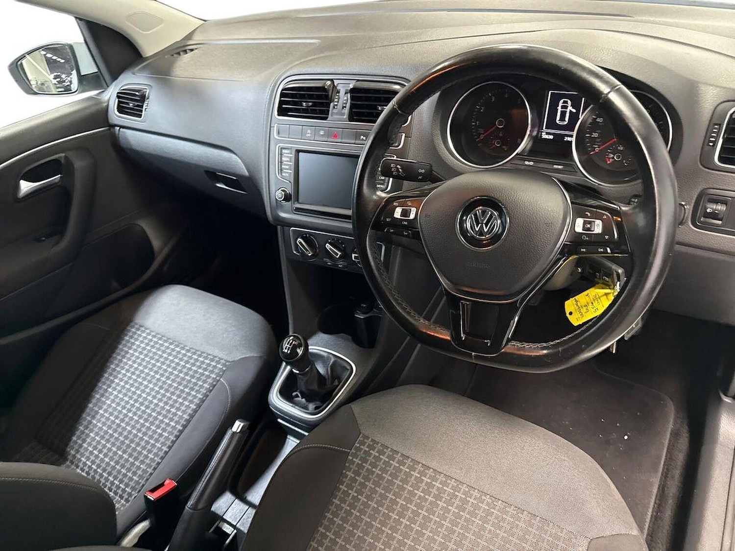 Used Volkswagen Polo 2016 for sale - 76426737: Photo 15